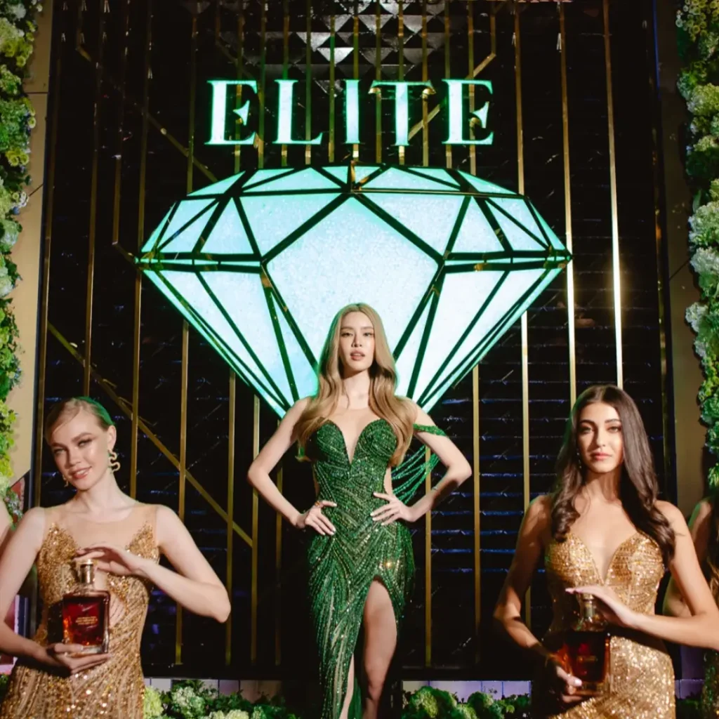 elite thong lor entrance with beautiful models